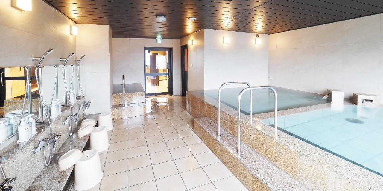 Hotel Abest Grande Такацуки Экстерьер фото