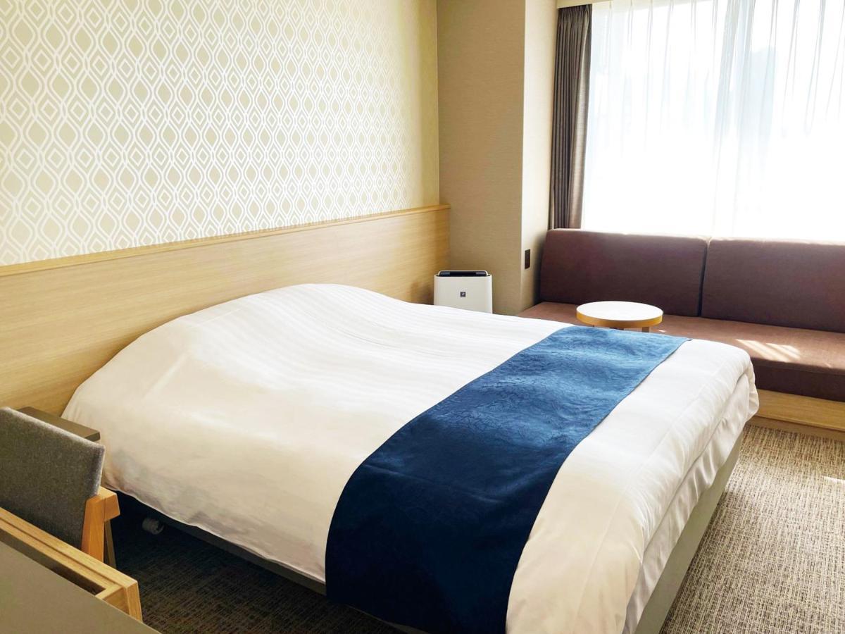 Hotel Abest Grande Такацуки Экстерьер фото